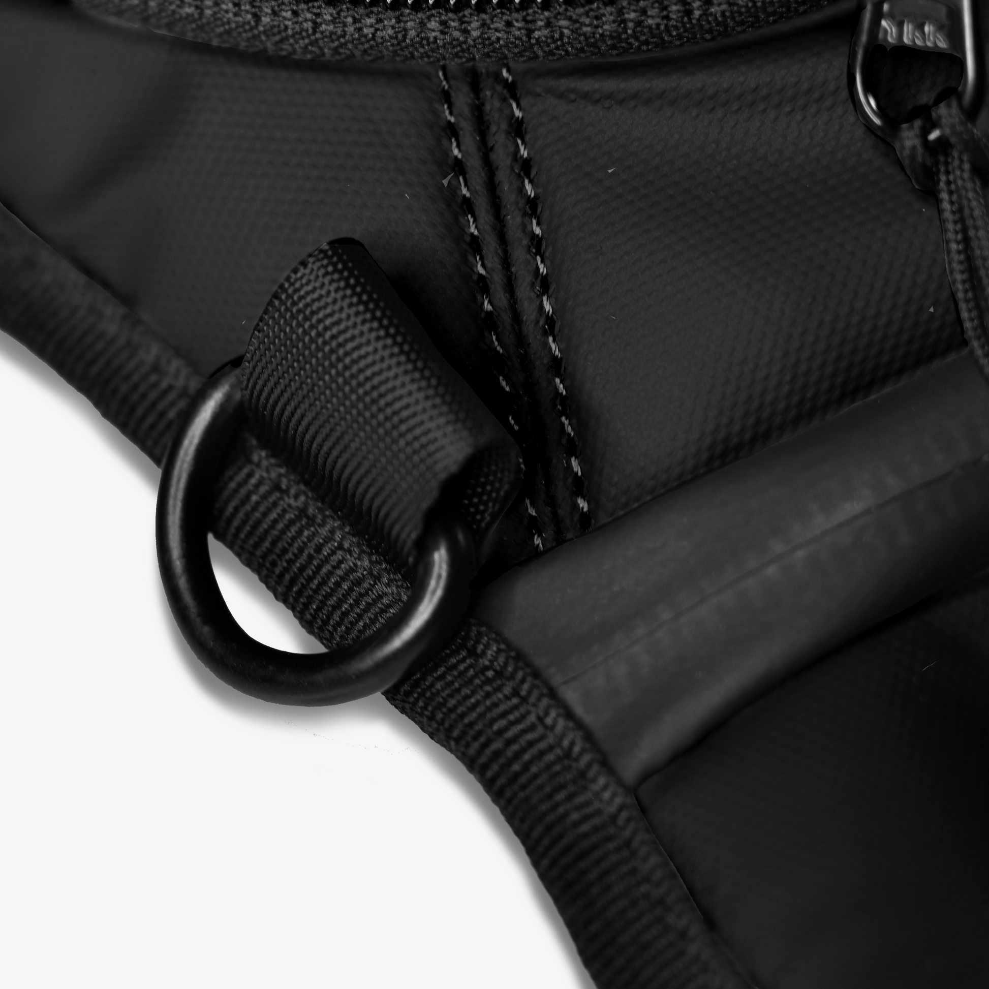 Destination Moto Carbonado Tutle Thigh Bag (Black)