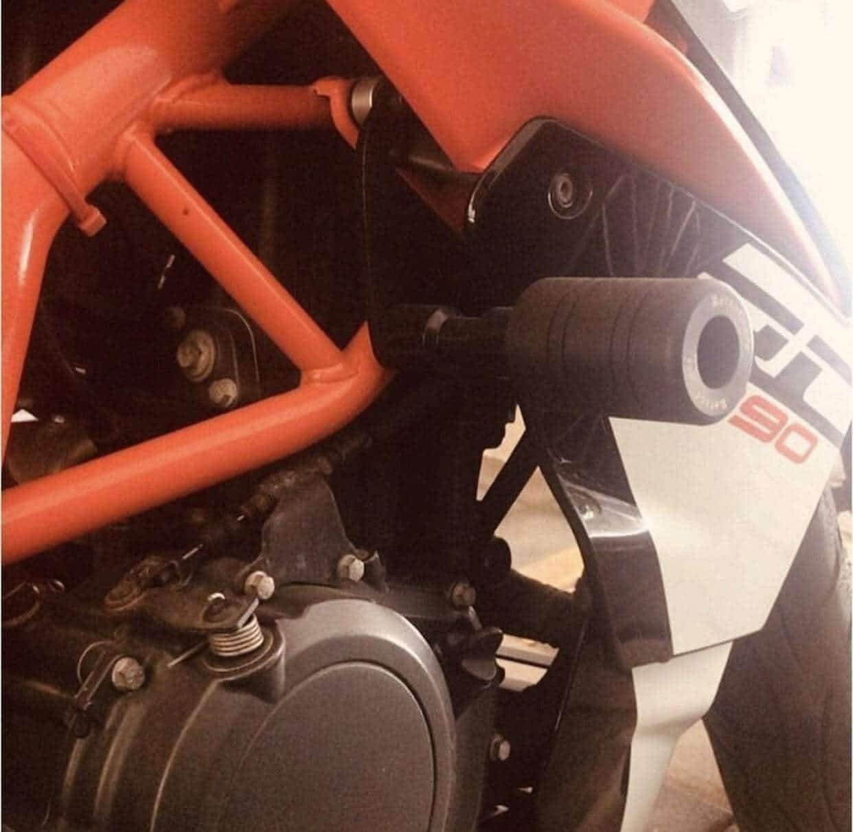 Retrocross Frame Sliders I KTM RC 200/390 - Destination Moto